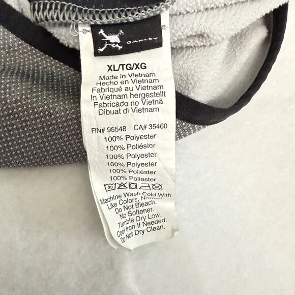 Oakley 1/4 Zip Pullover - Gray - XL - Coeur D Alene Golf Resort - Picture 11 of 12